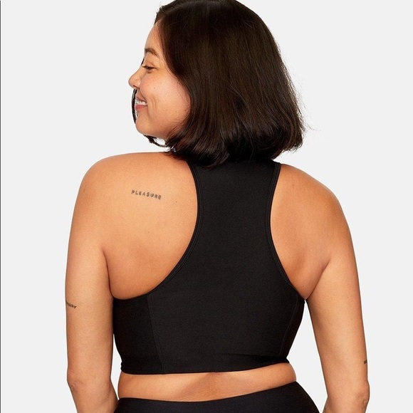 Outdoor Voices Athena Crop Top in Charcoal - Picture 3 of 15